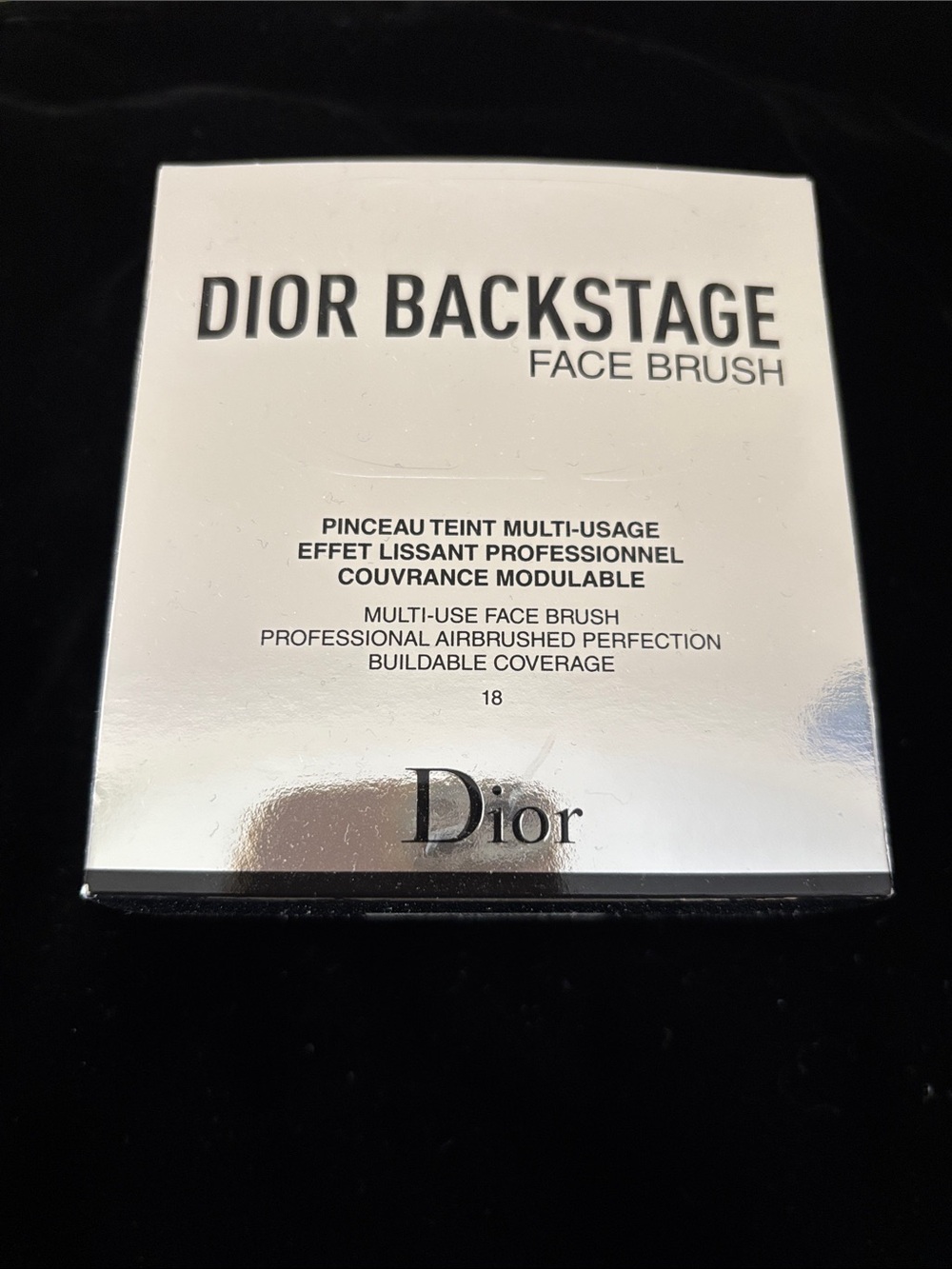 Dior Backstage Multi-Use Face Brush - no 18